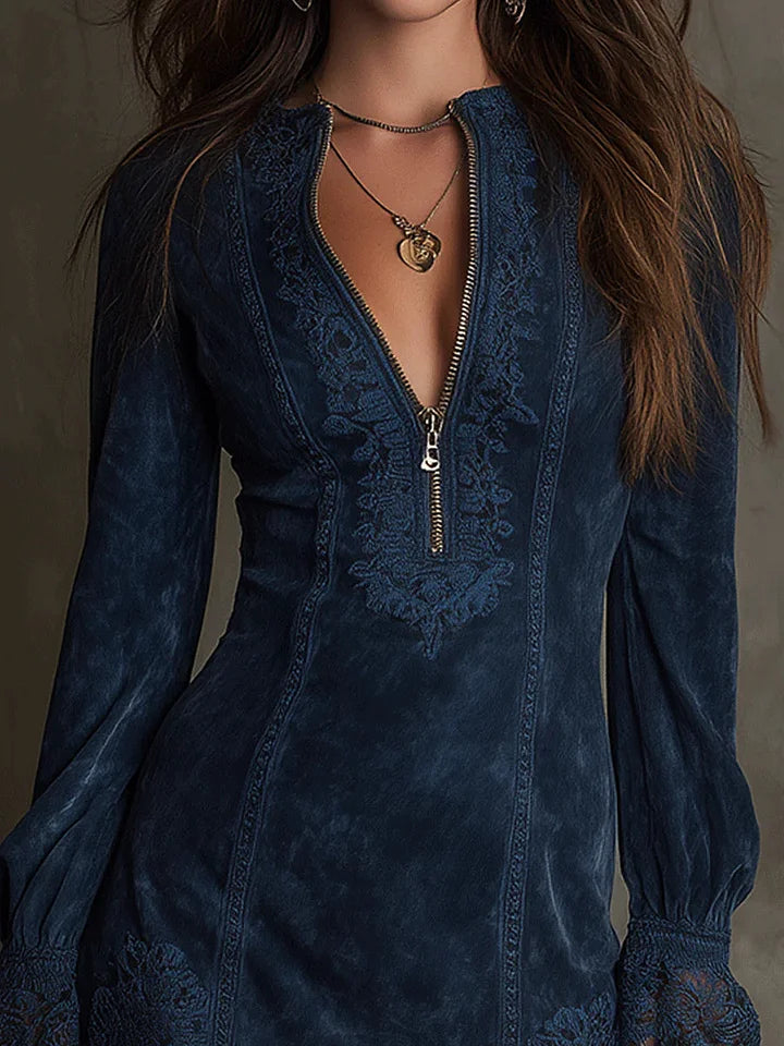 Delfine Mini Vestido de Ante con Encaje