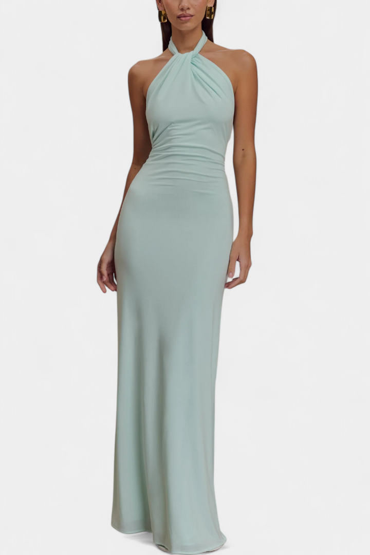 Trinity Vestido Halter Ajustado con Fruncido y Espalda Descubierta