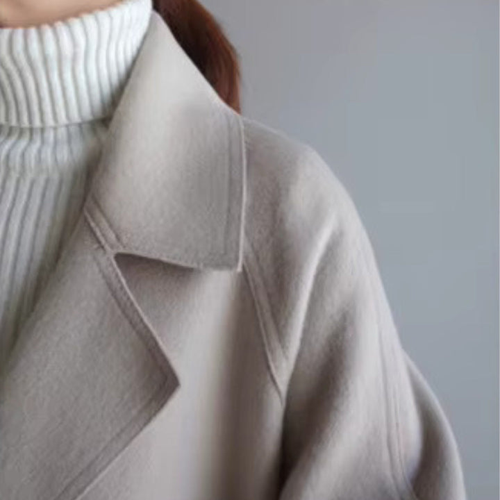 Grace Elegante Chaqueta con Cinturón Estructurado
