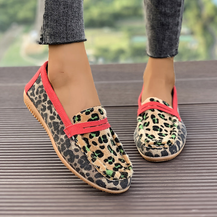 Aimee™ | Mocasin Leopardo Rojo