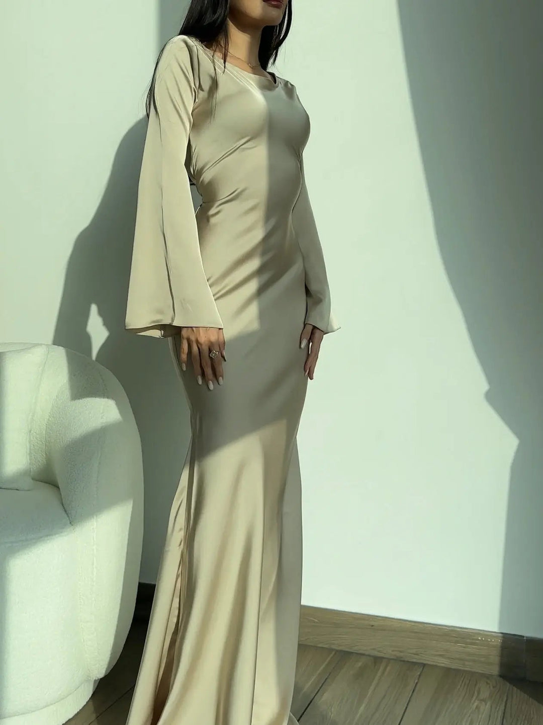 Elegante Vestido Maxi de Manga Larga para Invitadas de Boda
