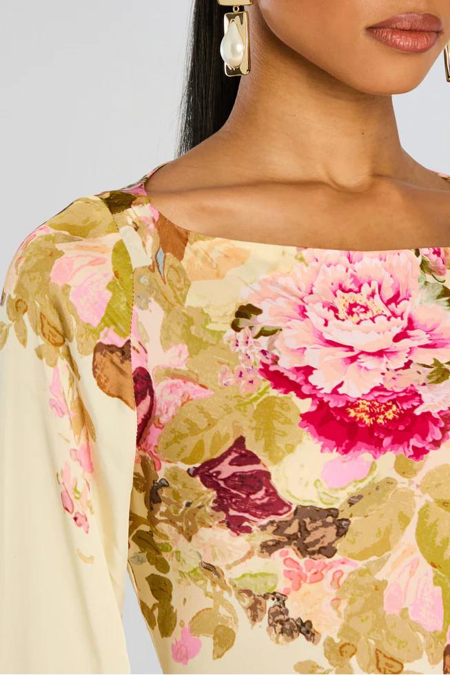 Vestido de Noche con Mangas de Campana Floral