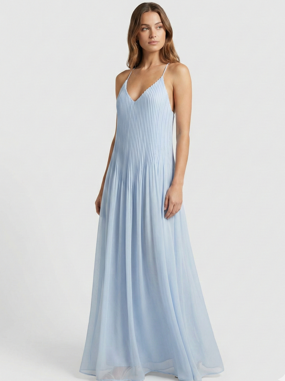 Vestido Maxi con Tirantes de Espagueti Plisados y Silueta Fluida