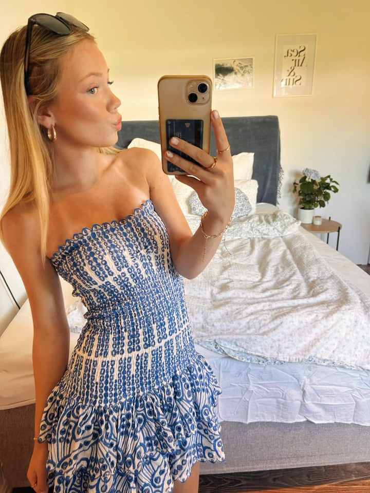 Vestido mini fruncido sin tirantes para mujer con falda escalonada con volantes
