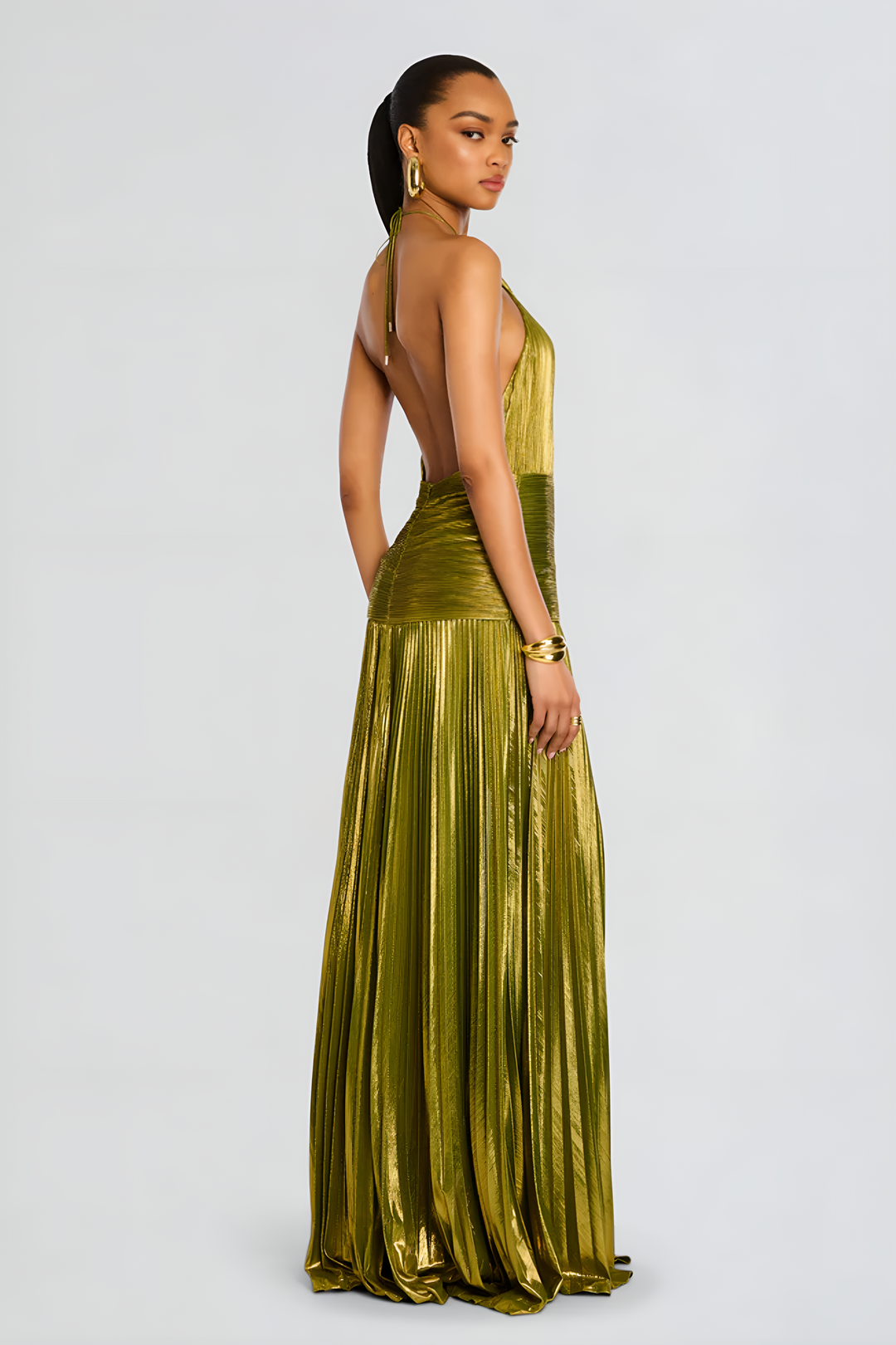 Vestido Maxi Halter Plisado Metálico