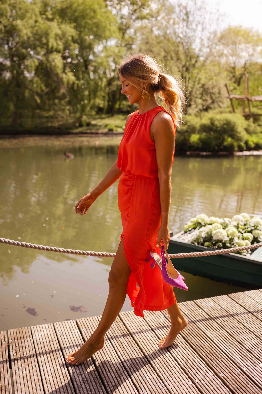 Lacey | Vestido Midi de Cuello Halter para Mujeres