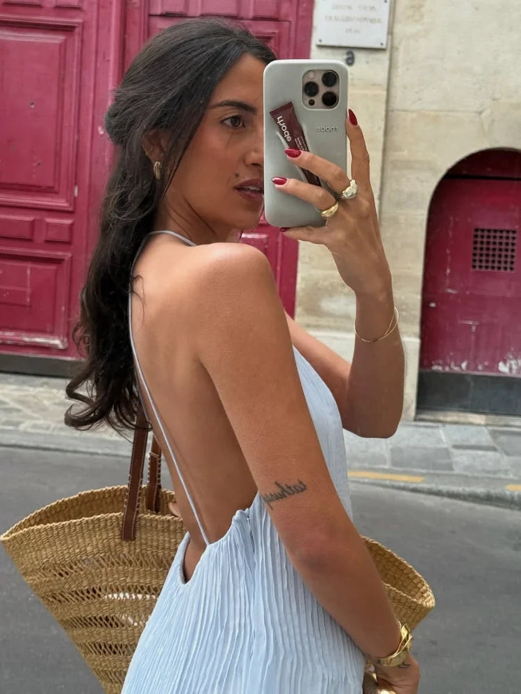 Vestido Maxi con Tirantes de Espagueti Plisados y Silueta Fluida