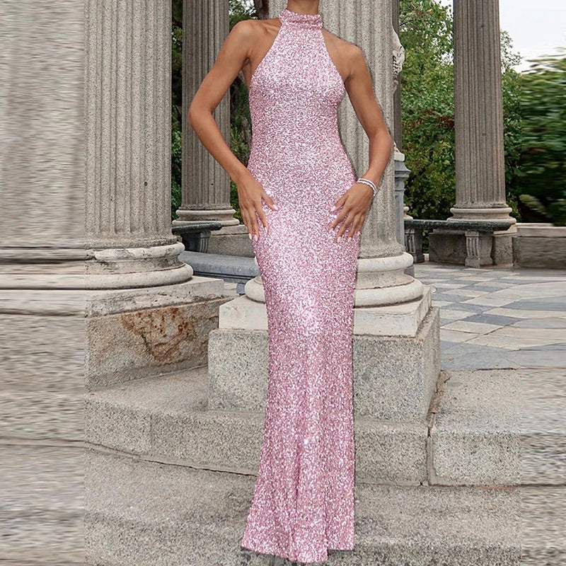 Vestido Maxi de Cuello Halter con Silueta Elegante y Ajustada