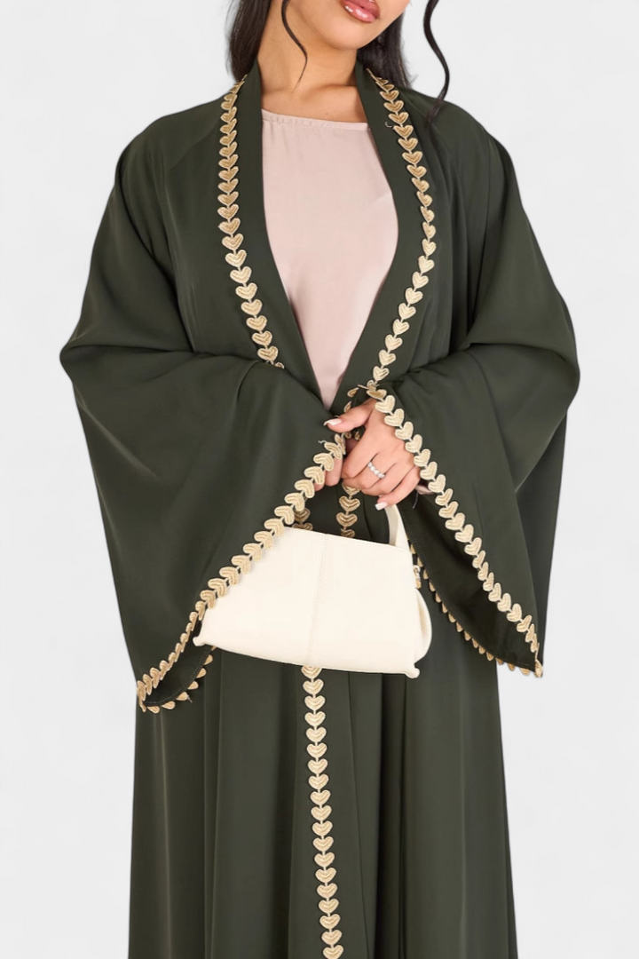 Ginebra Abaya Fluida con Bordado Dorado