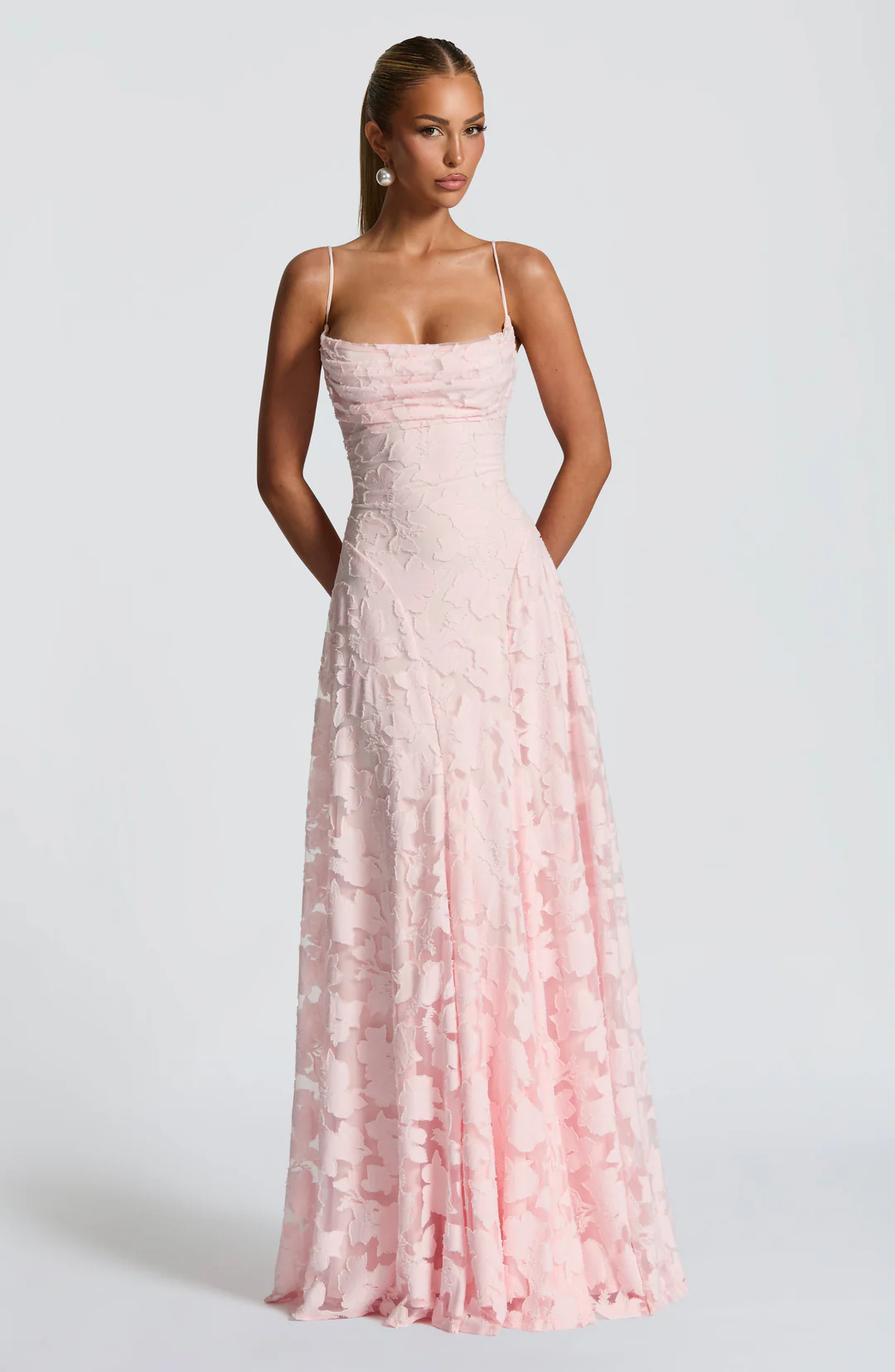 Vestido Leonor Elegancia de noche con encanto atemporal