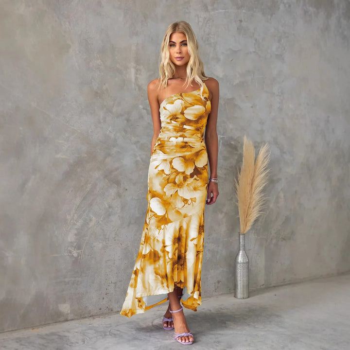 Sigrid | Vestido Midi con Escote Asimétrico para Mujeres
