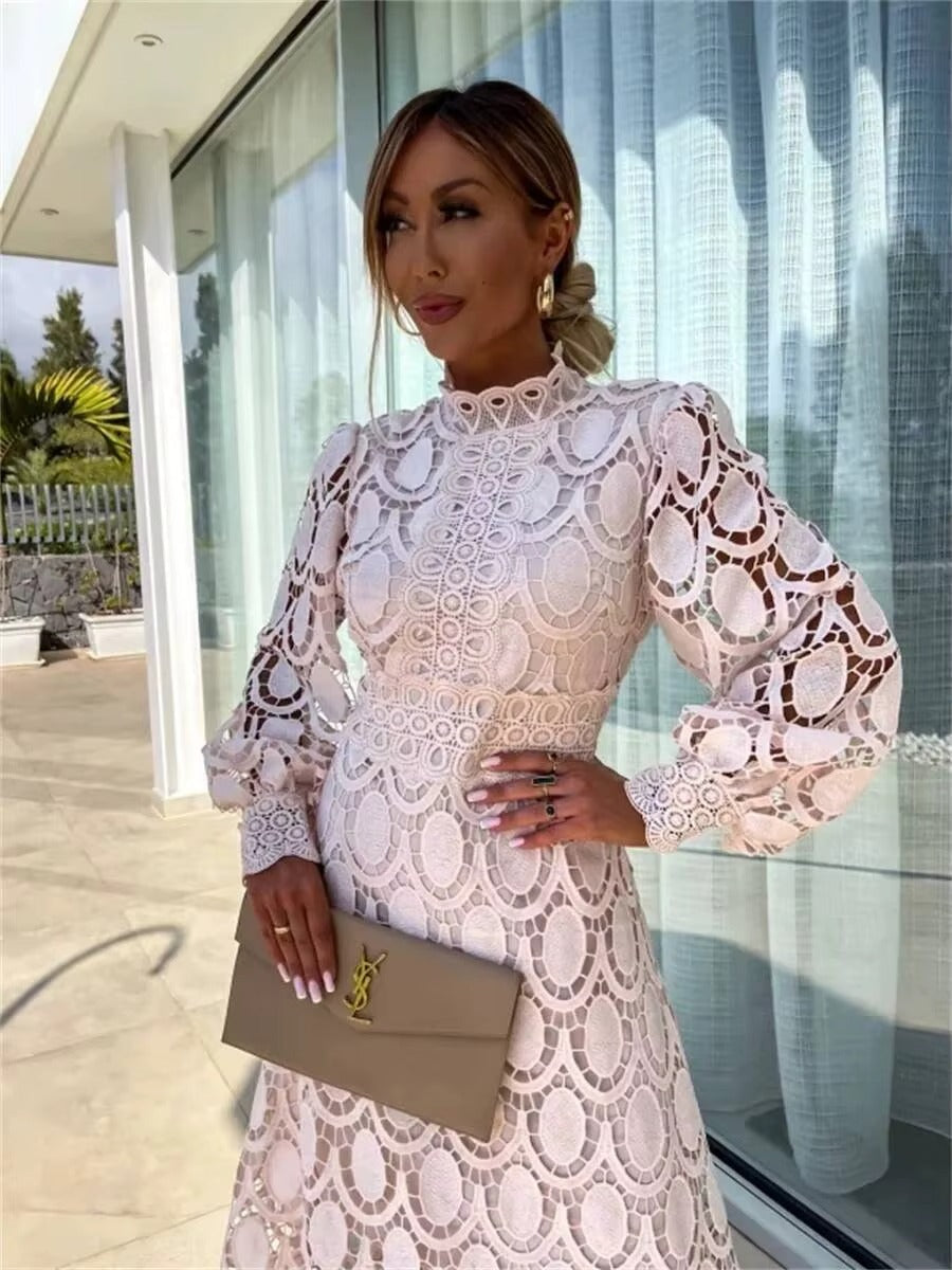Vestido Maxi de Encaje Rosa para Fiesta de Verano